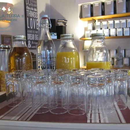 La Turra Hotell